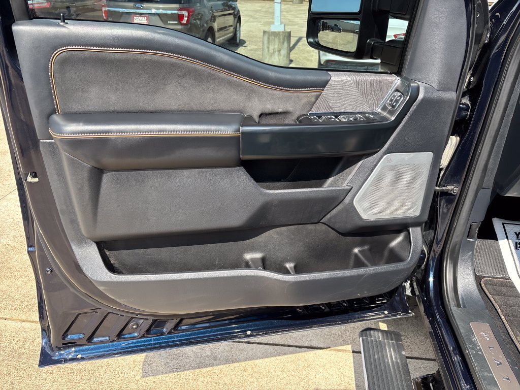 Certified 2024 Ford F250 Platinum AWD/4WD image 11