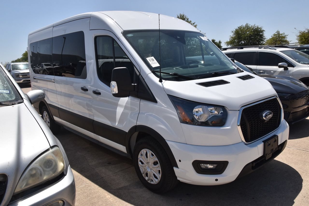 Certified 2025 Ford Transit 350 XLT RWD image 4
