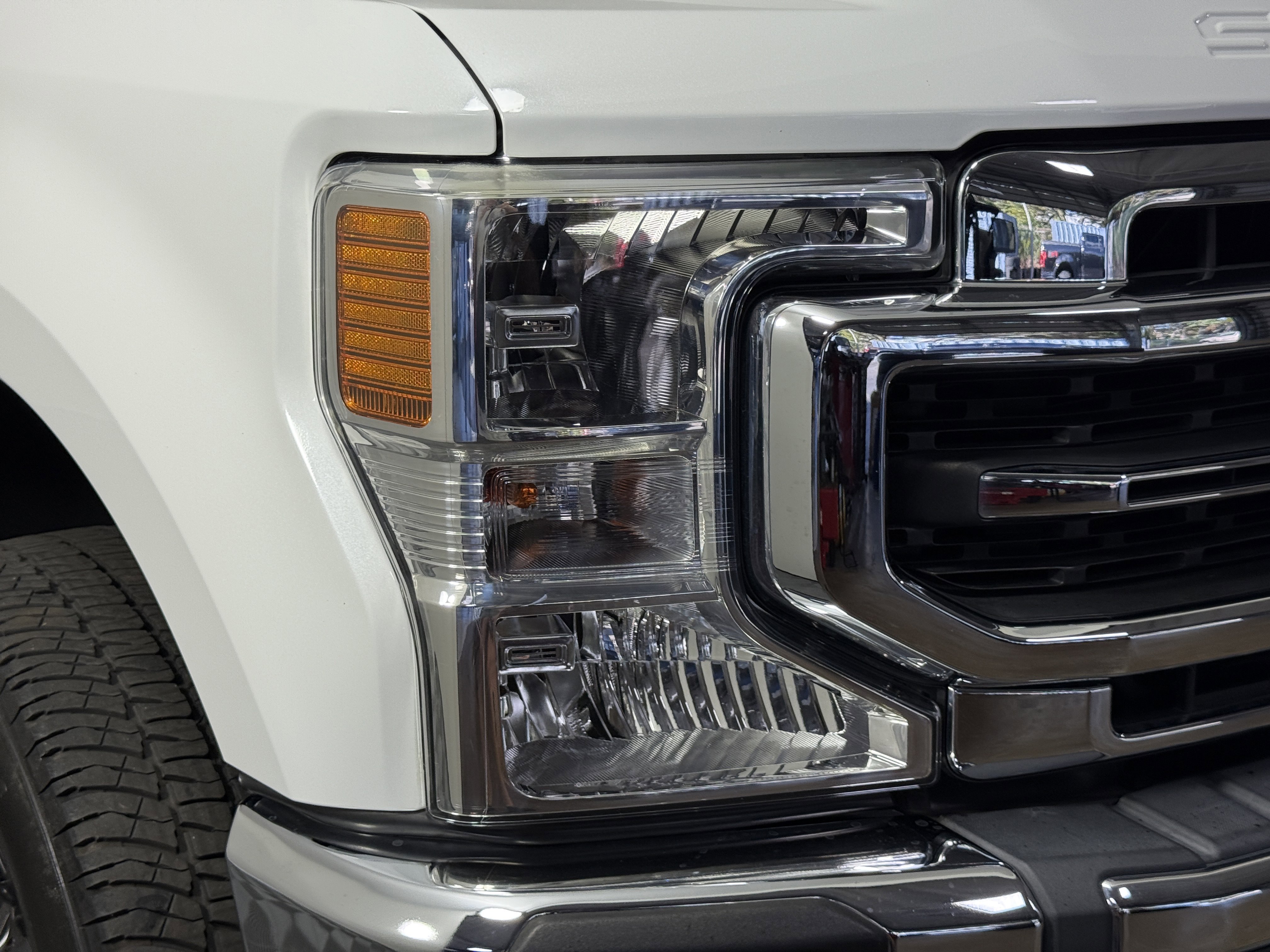 Certified 2020 Ford F250 Lariat w/ Chrome Package image 7