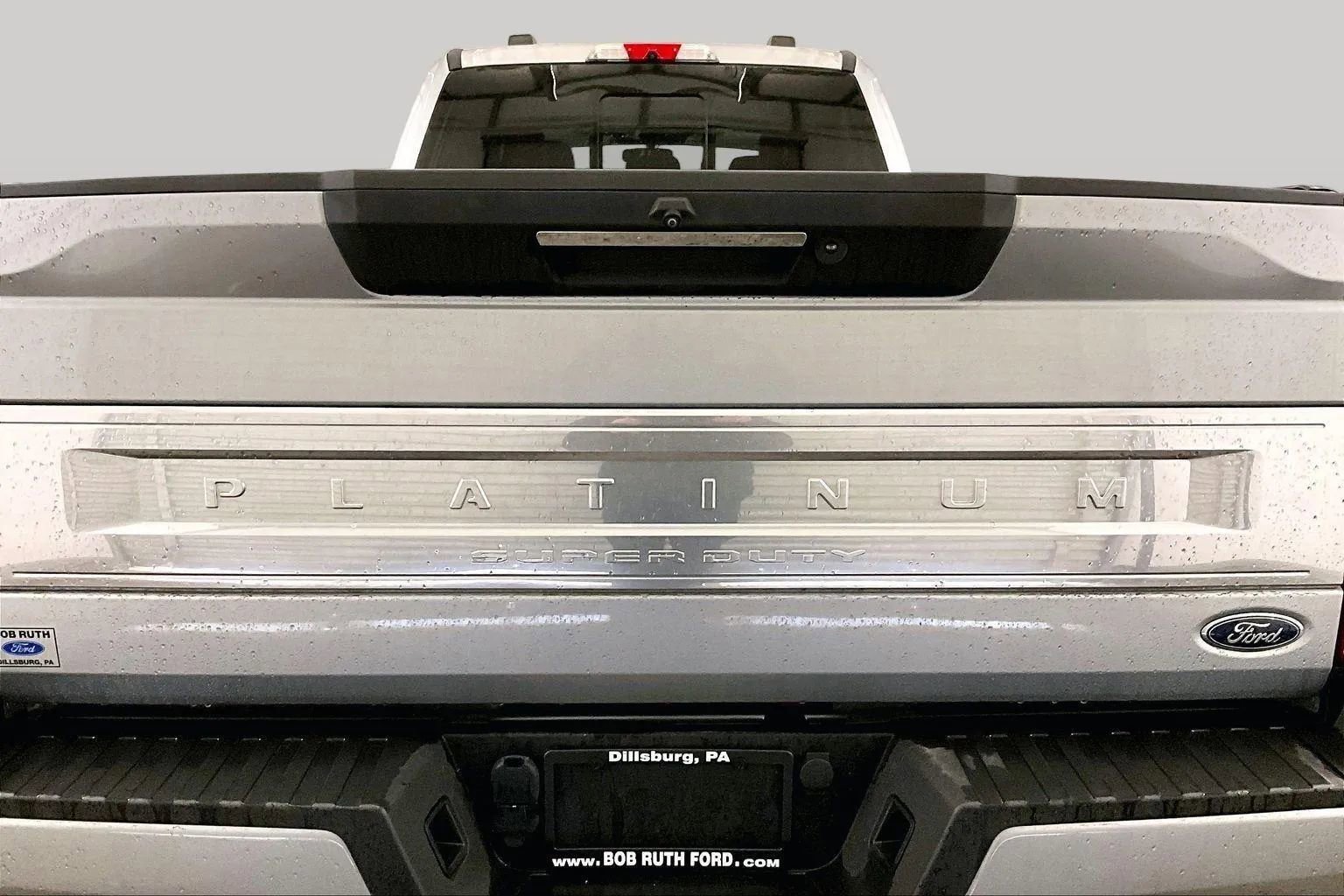 Certified 2022 Ford F450 Platinum w/ FX4 Off-Road Package image 4