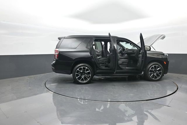 Used 2022 Chevrolet Tahoe RST w/ Luxury Package AWD/4WD image 45