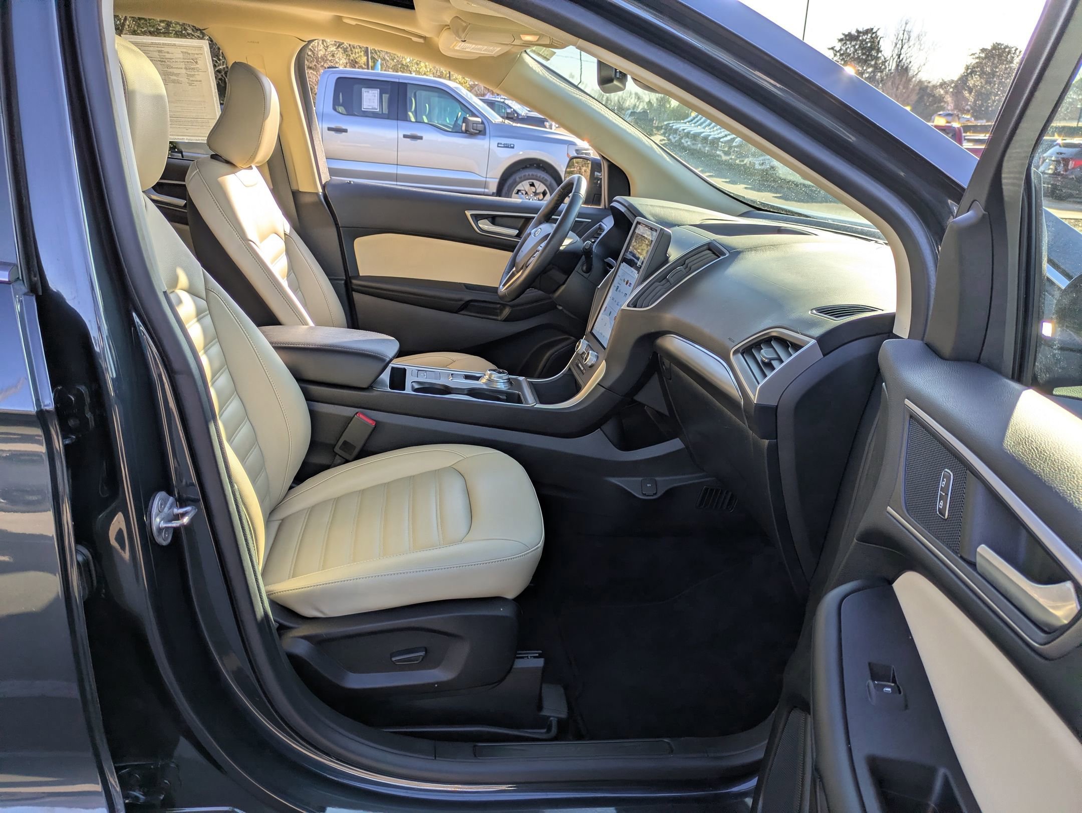 Certified 2022 Ford Edge SEL w/ Convenience Package image 40