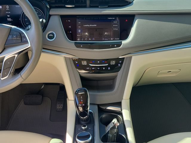 Used 2024 Cadillac XT5 Premium Luxury w/ Technology Package FWD image 22
