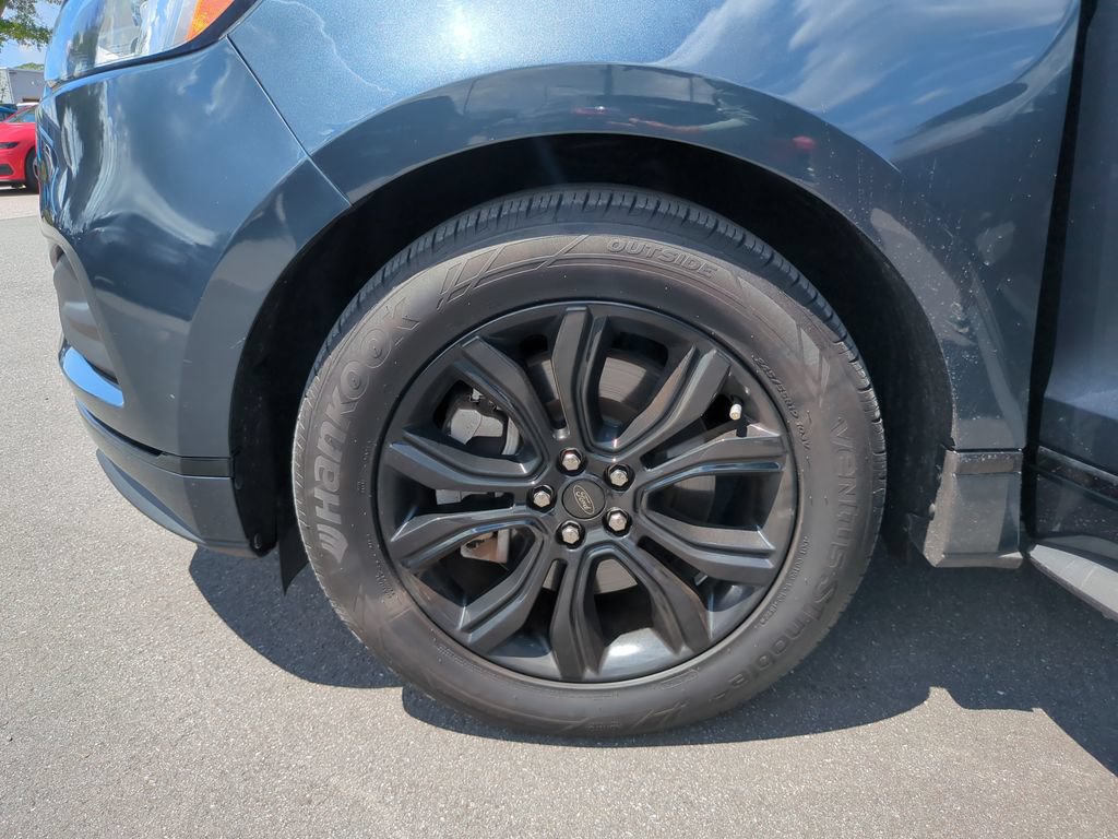 Certified 2022 Ford Edge SE w/ Black Appearance Package AWD/4WD image 36