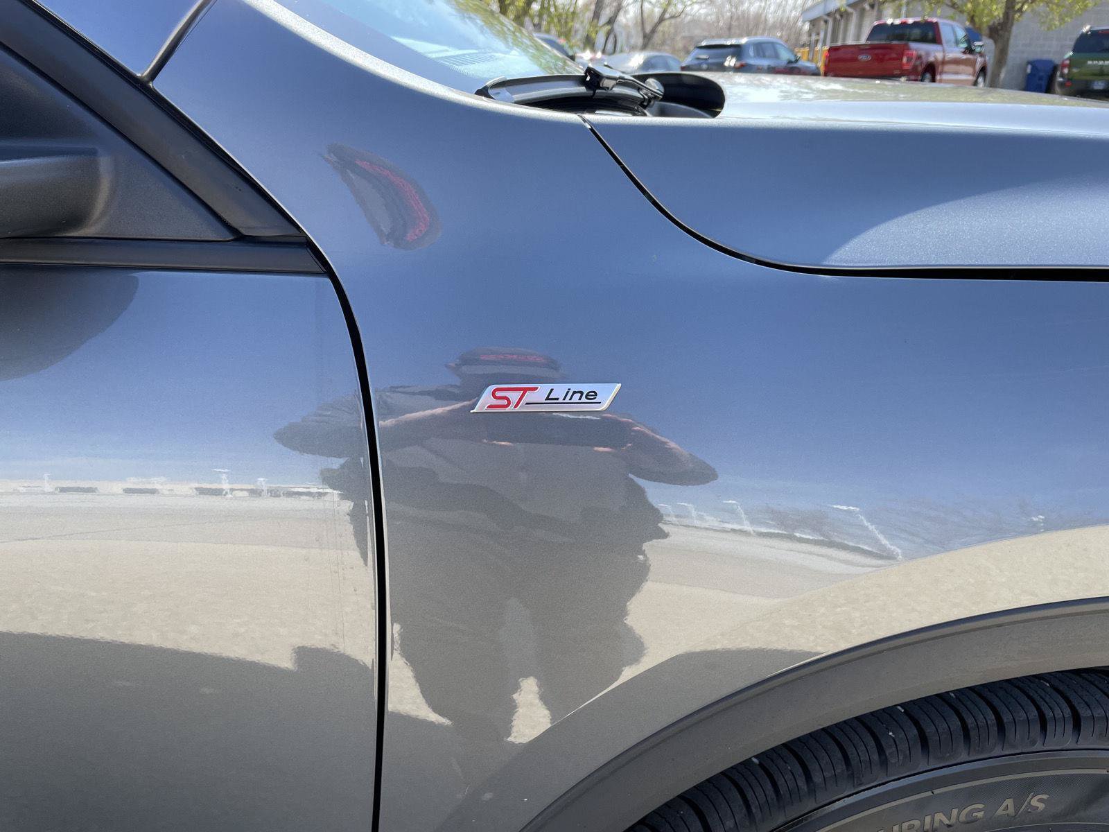 Certified 2025 Ford Escape ST-Line FWD image 35