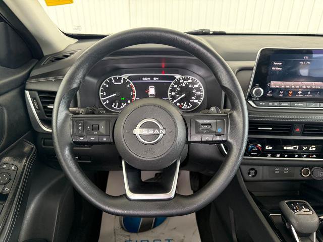 Used 2024 Nissan Rogue SV FWD image 11