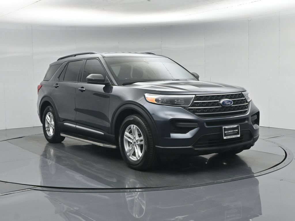 Certified 2022 Ford Explorer XLT RWD image 61