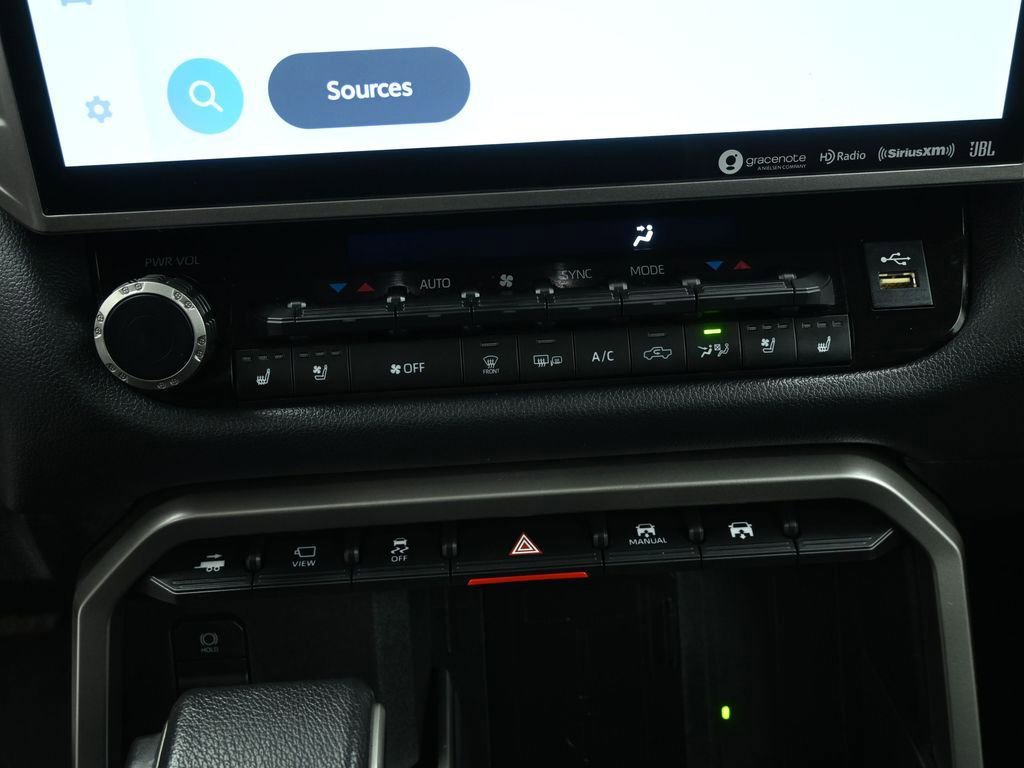 Used 2022 Toyota Tundra Limited image 39