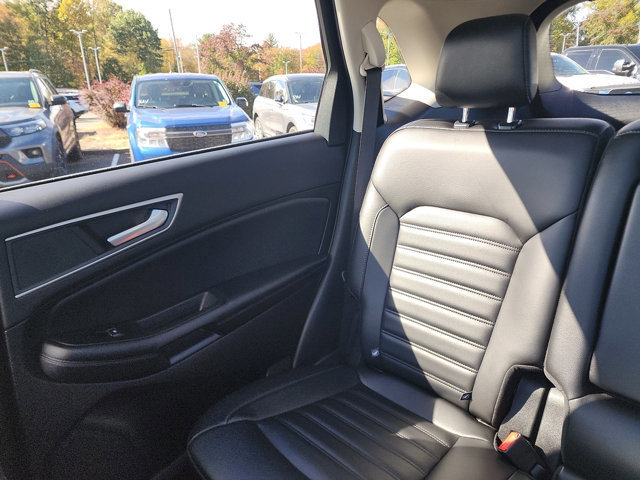 Certified 2024 Ford Edge SEL w/ Convenience Package image 18