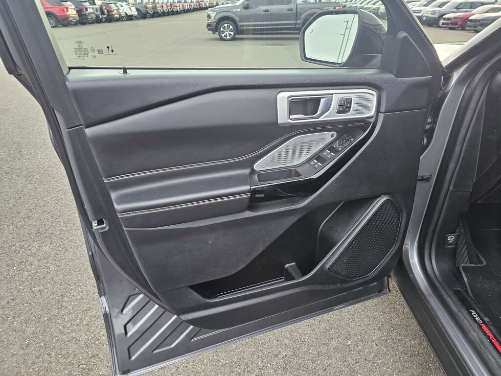 Certified 2022 Ford Explorer ST w/ Equipment Group 401A image 17