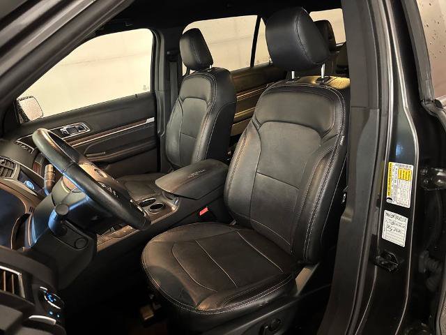Certified 2019 Ford Explorer Limited w/ Class III Trailer Tow Package FWD image 12