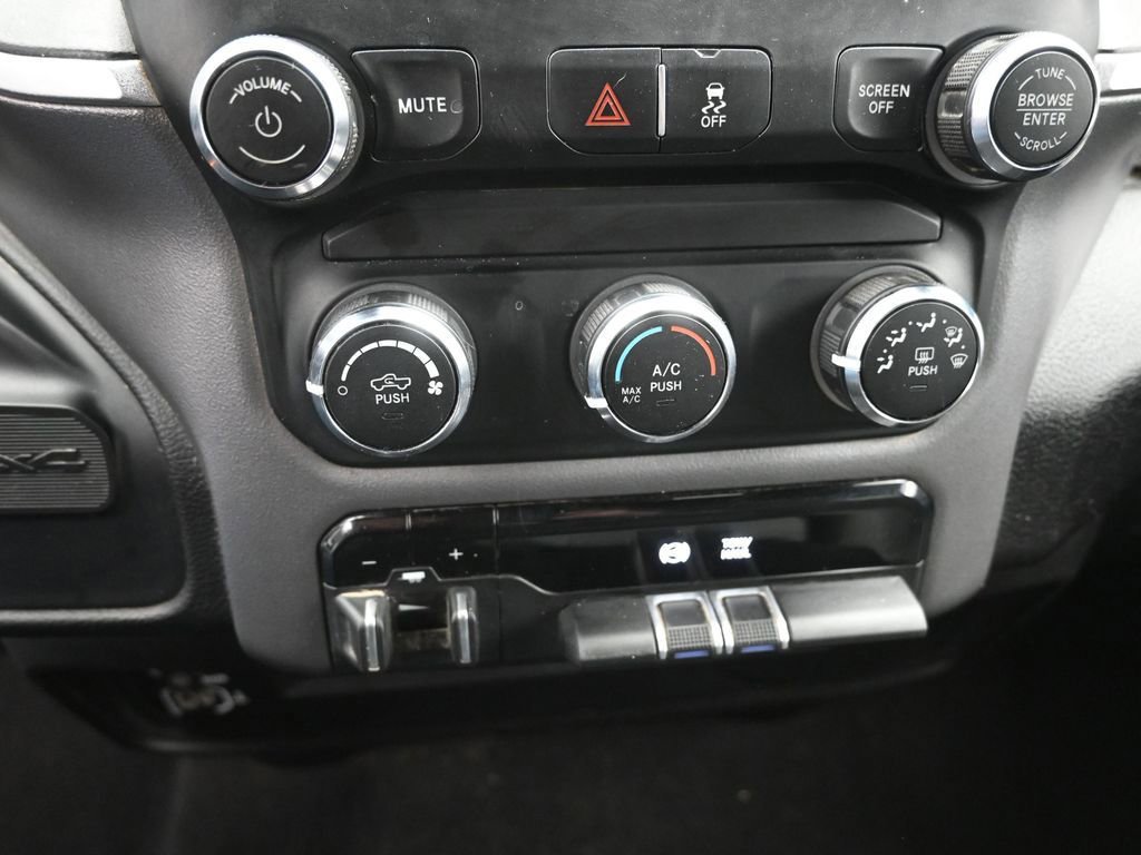 Used 2024 RAM 2500 Big Horn image 31