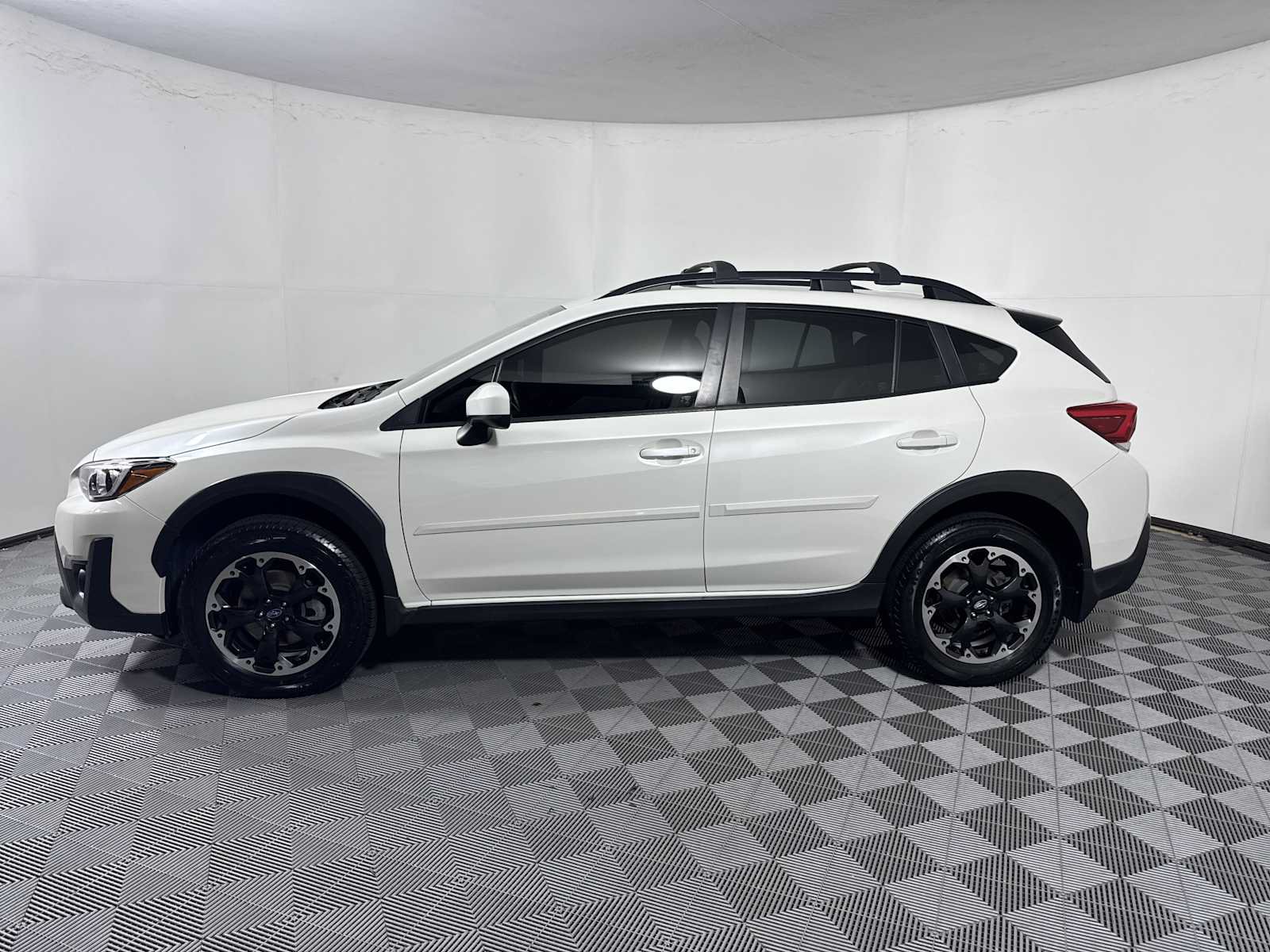 Used 2021 Subaru Crosstrek 2.0i Premium w/ Popular Package #2 AWD/4WD image 3