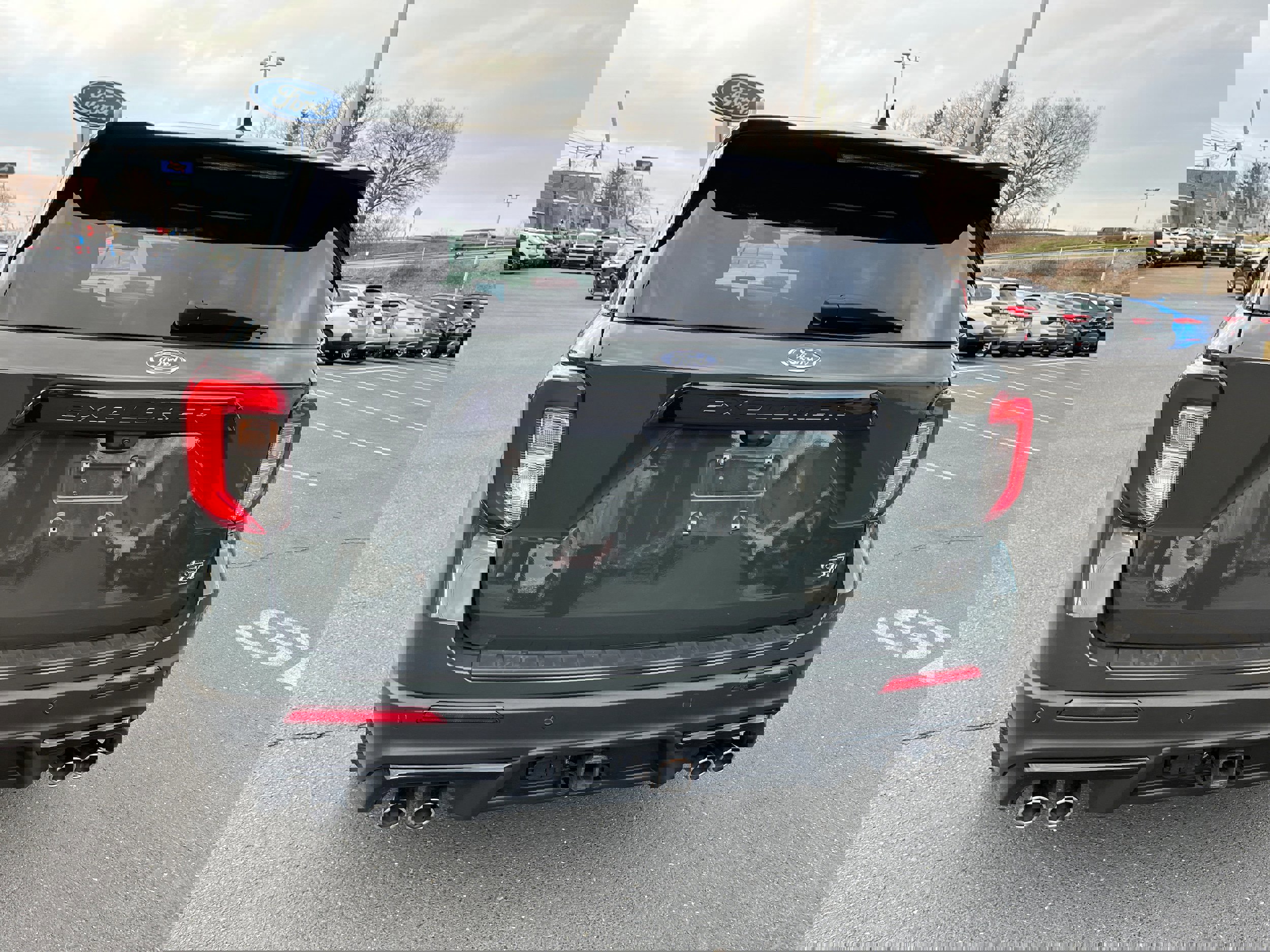 Certified 2023 Ford Explorer ST w/ Equipment Group 401A image 4