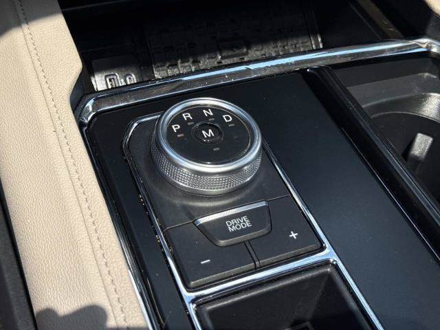 Certified 2024 Ford Expedition XLT RWD image 28