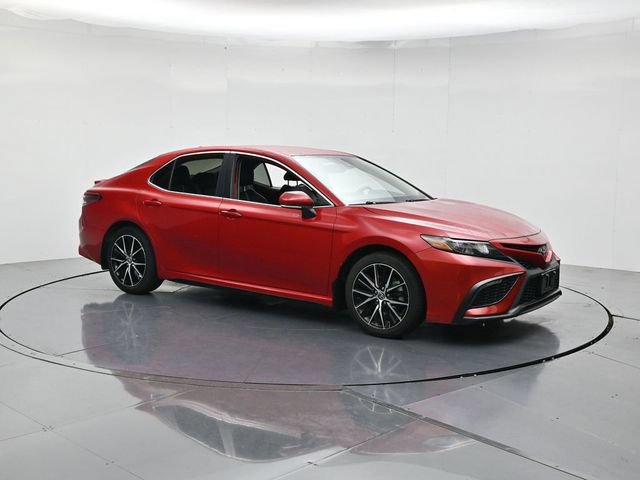Used 2024 Toyota Camry SE w/ Convenience Package FWD video 3