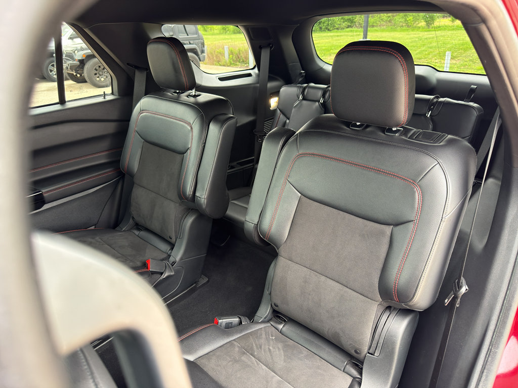 Certified 2023 Ford Explorer ST-Line w/ Class IV Trailer Tow Package AWD/4WD image 35