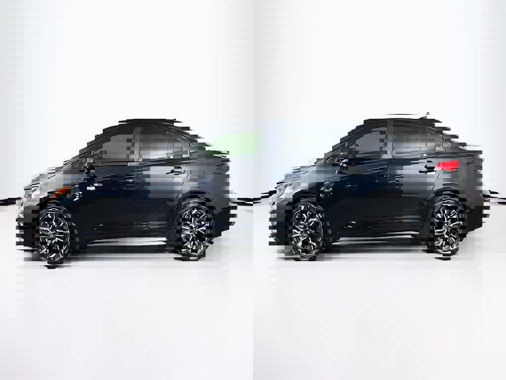 Used 2022 Toyota Corolla SE image 2