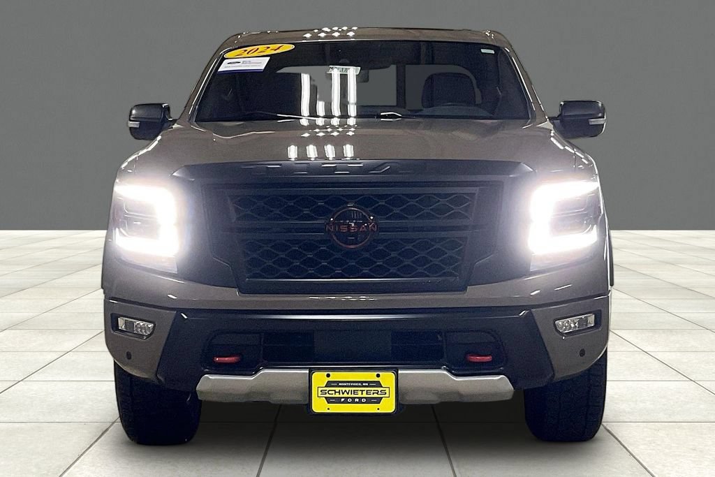 Used 2024 Nissan Titan PRO-4X w/ Pro-4x Convenience Package AWD/4WD image 3