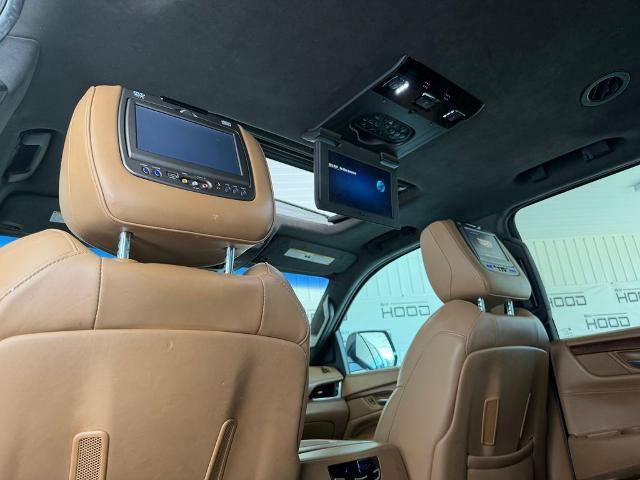 Used 2017 Cadillac Escalade Platinum AWD/4WD image 17