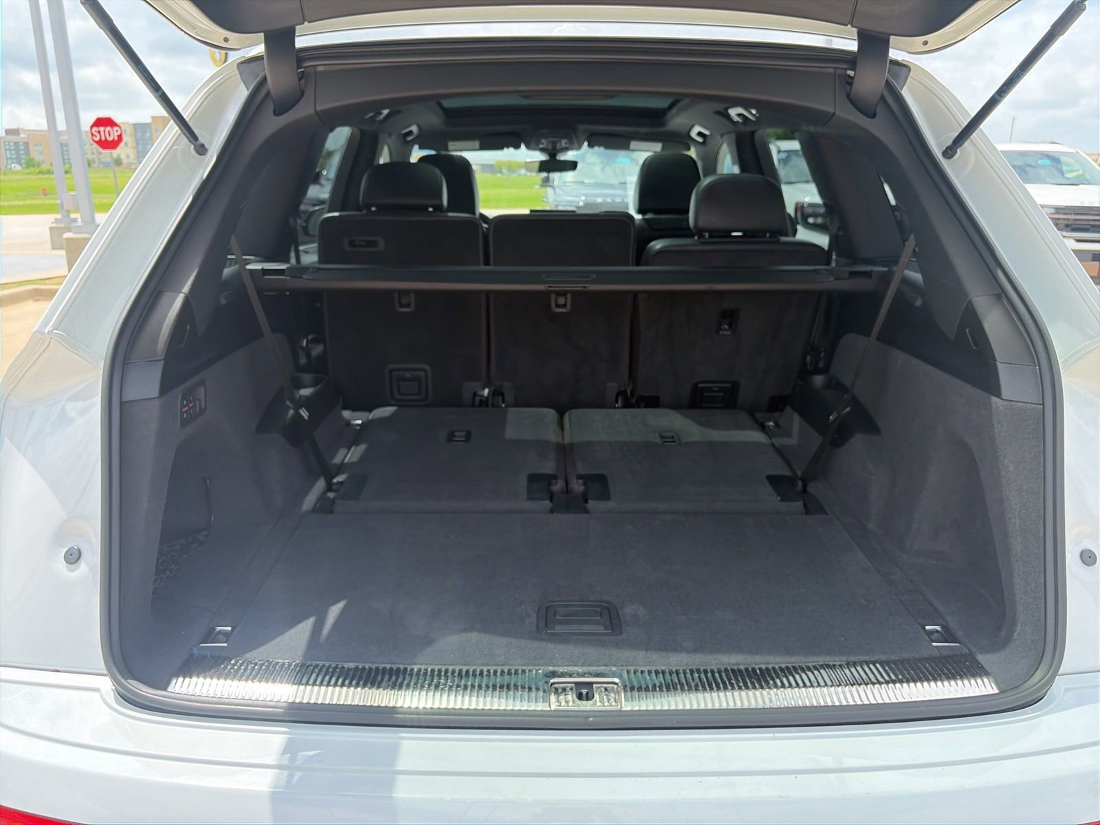 Used 2018 Audi Q7 3.0T Prestige AWD/4WD image 26