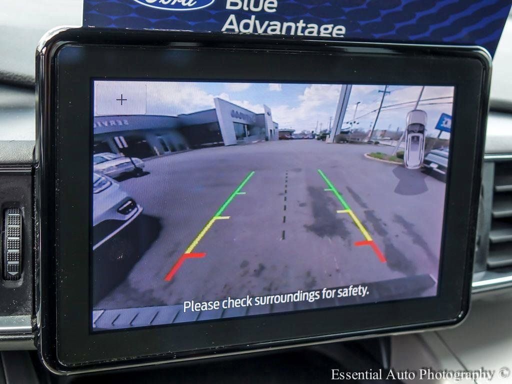 Certified 2023 Ford Explorer XLT w/ Equipment Group 202A image 17