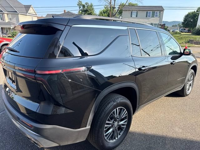 Used 2025 Chevrolet Traverse LT AWD/4WD image 6