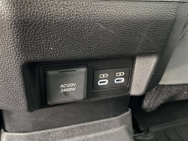 Used 2024 Toyota Tacoma TRD Off-Road AWD/4WD image 12
