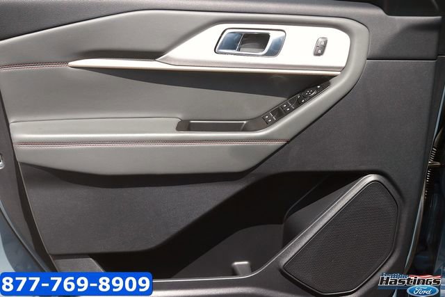 Certified 2025 Ford Explorer Active RWD image 9