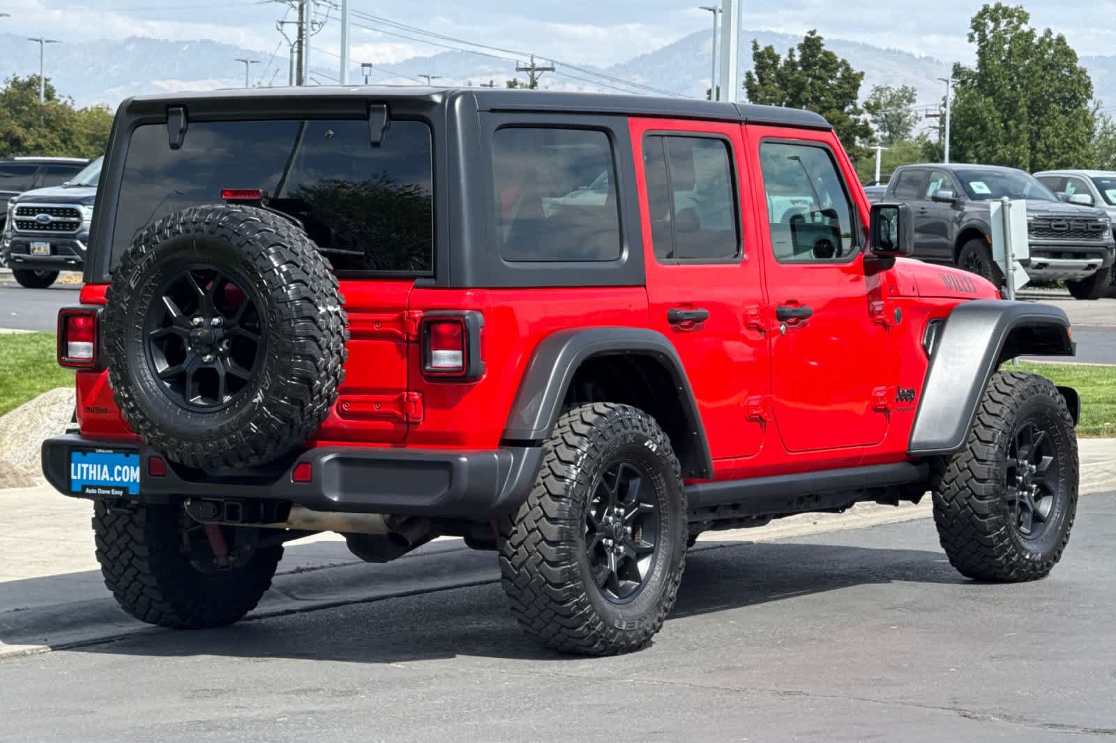 Used 2025 Jeep Wrangler Unlimited Sport AWD/4WD image 2