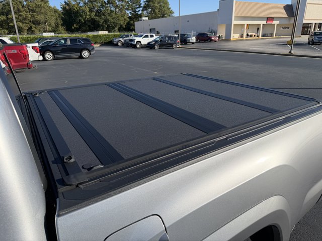 Used 2021 Toyota Tacoma SR5 RWD image 11