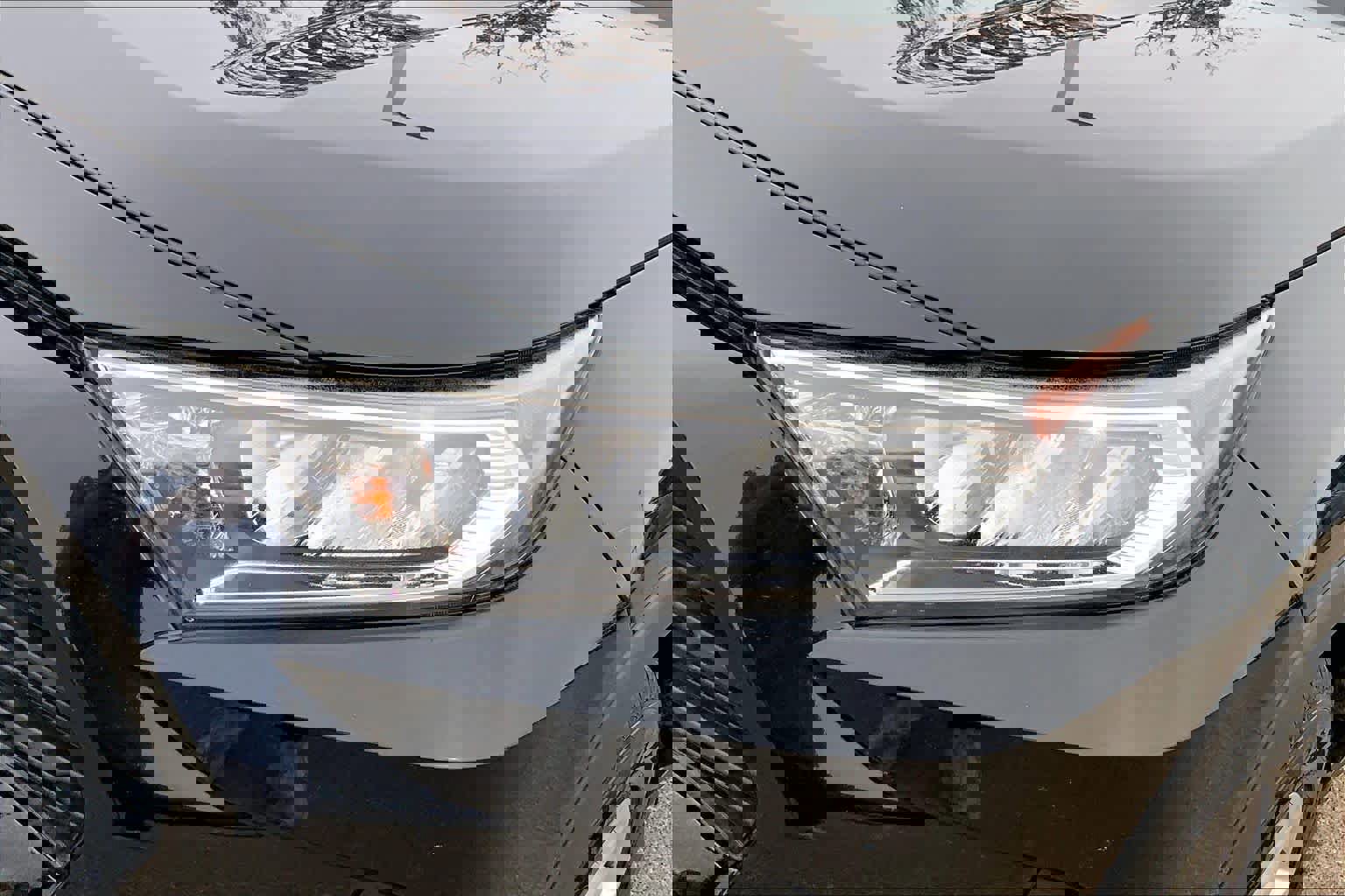 Used 2020 Toyota RAV4 XLE image 27