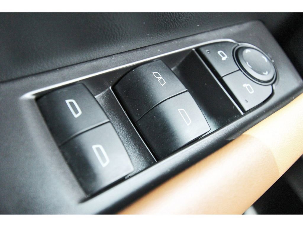 Used 2024 GMC Canyon AT4 w/ AT4 Premium Package image 20