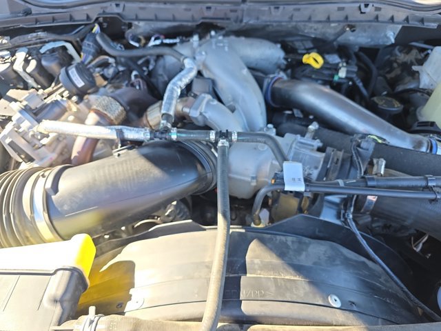 Certified 2022 Ford F450 Platinum w/ FX4 Off-Road Package image 33