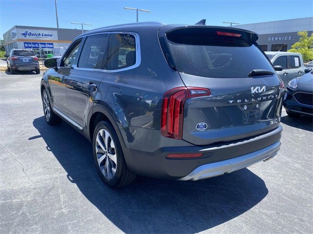 Used 2022 Kia Telluride EX w/ EX Premium Package FWD image 5