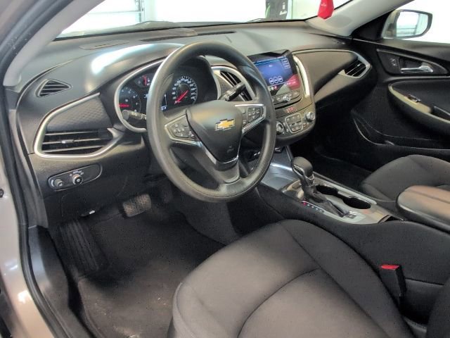 Used 2023 Chevrolet Malibu LT image 13