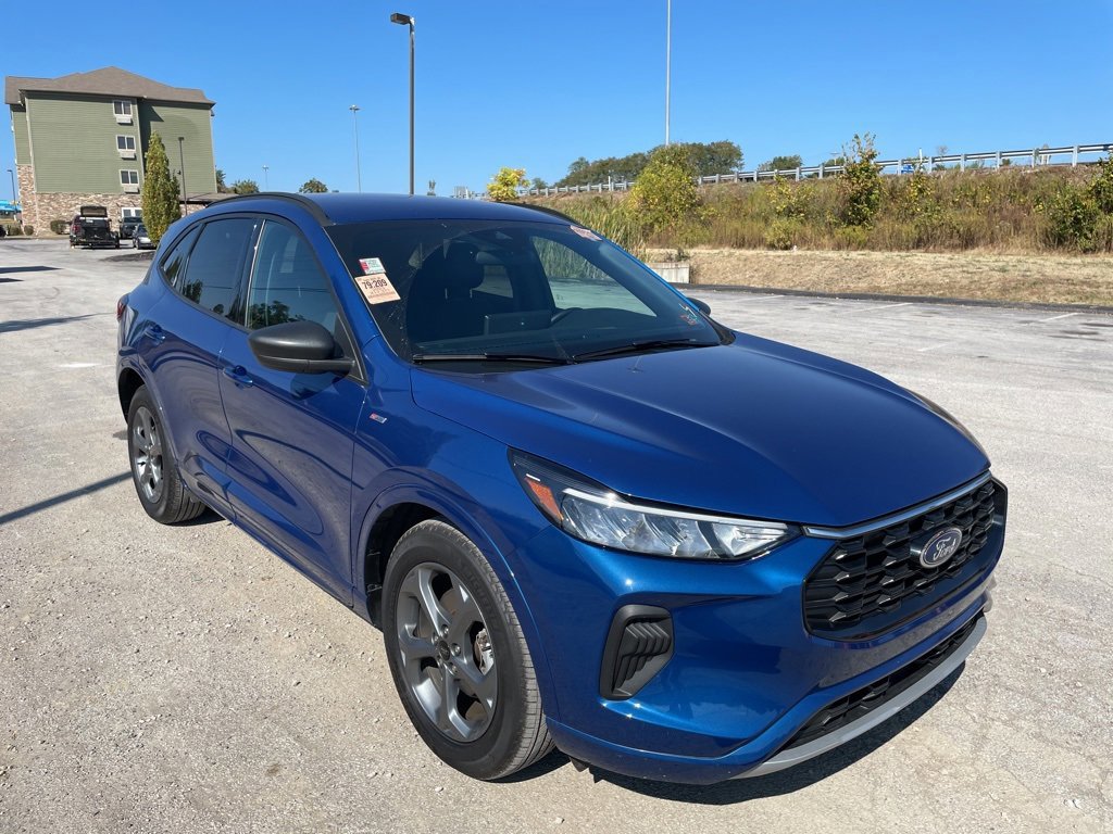 Certified 2023 Ford Escape ST-Line w/ Tech Pack #1 image 7