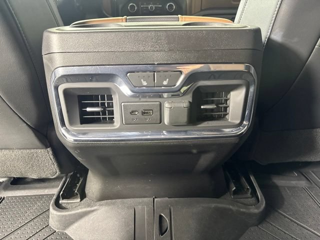 Used 2023 Chevrolet Silverado 2500 High Country w/ Technology Package AWD/4WD image 12