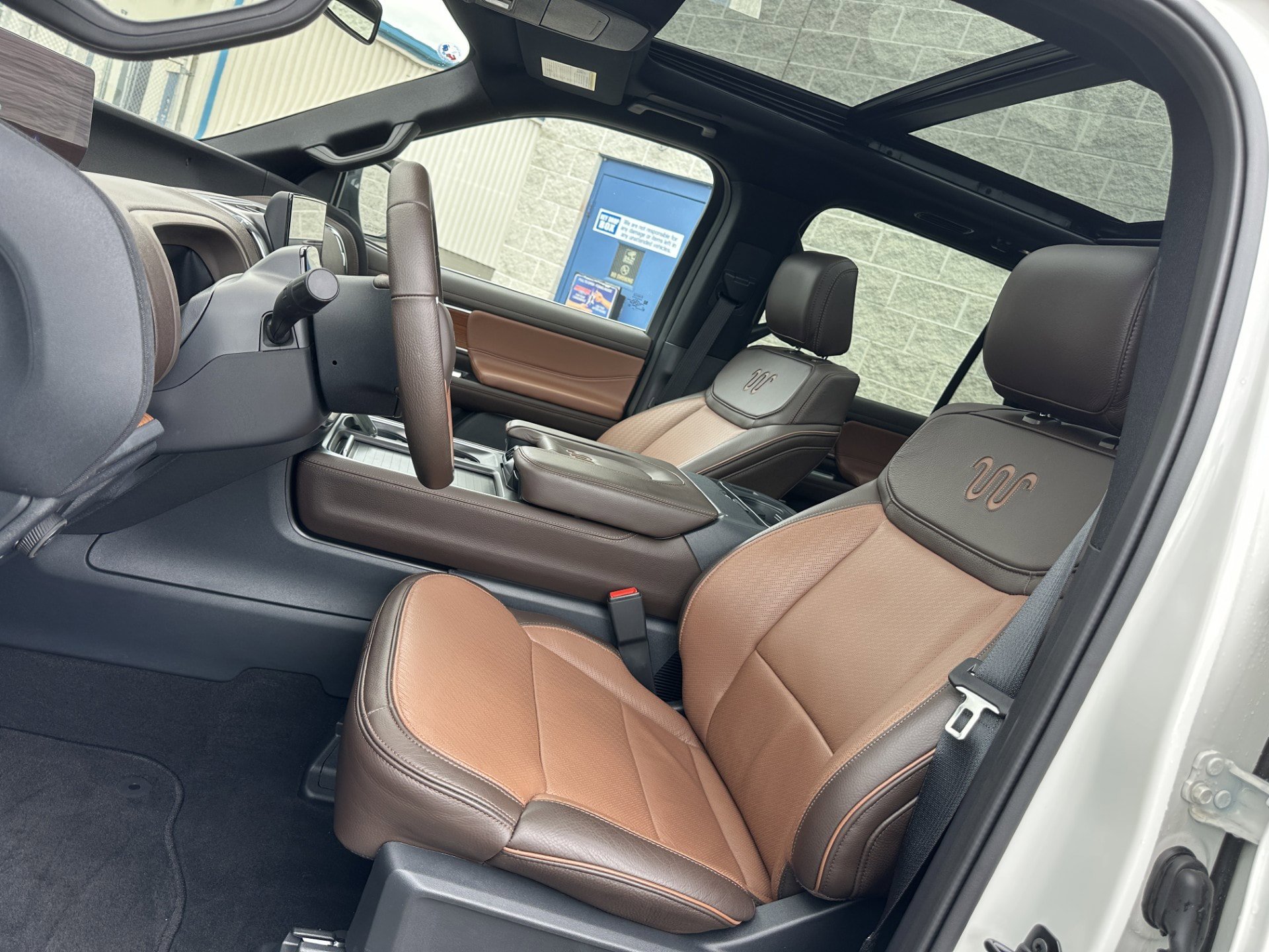 Certified 2025 Ford Expedition King Ranch AWD/4WD image 9