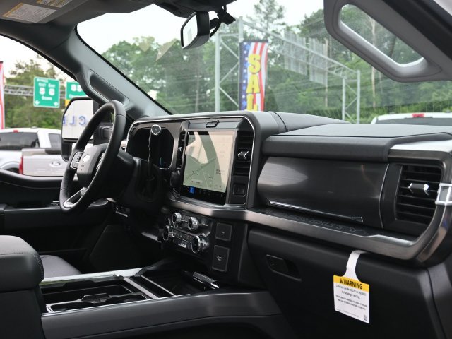 Certified 2025 Ford F350 Lariat w/ Lariat Ultimate Package AWD/4WD image 38