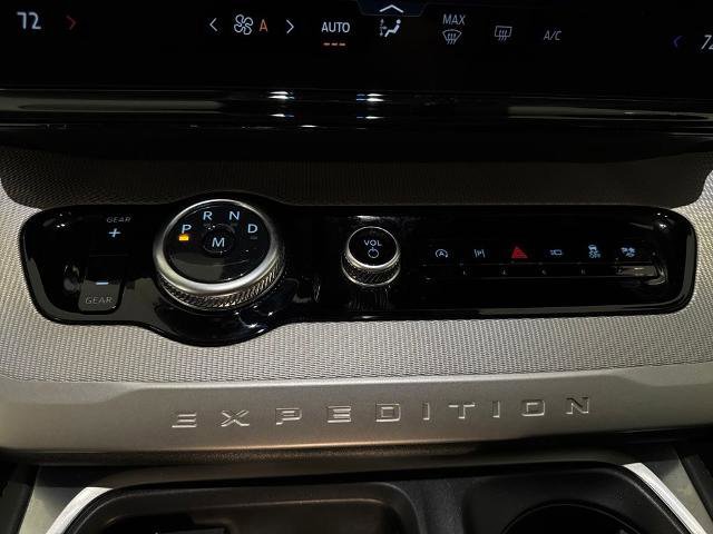 Certified 2025 Ford Expedition Active image 28