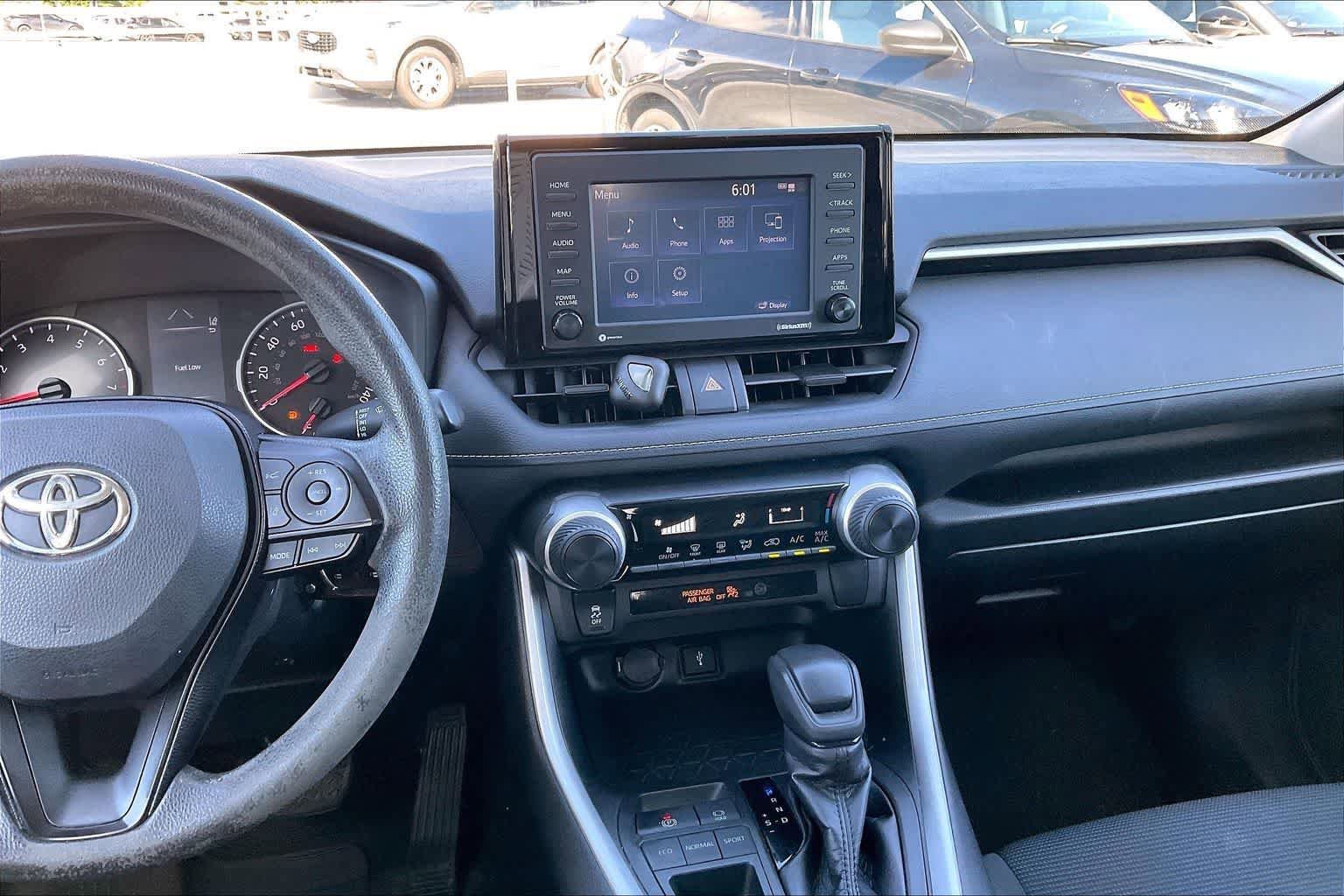 Used 2020 Toyota RAV4 LE w/ Carpet Mat Package FWD image 15