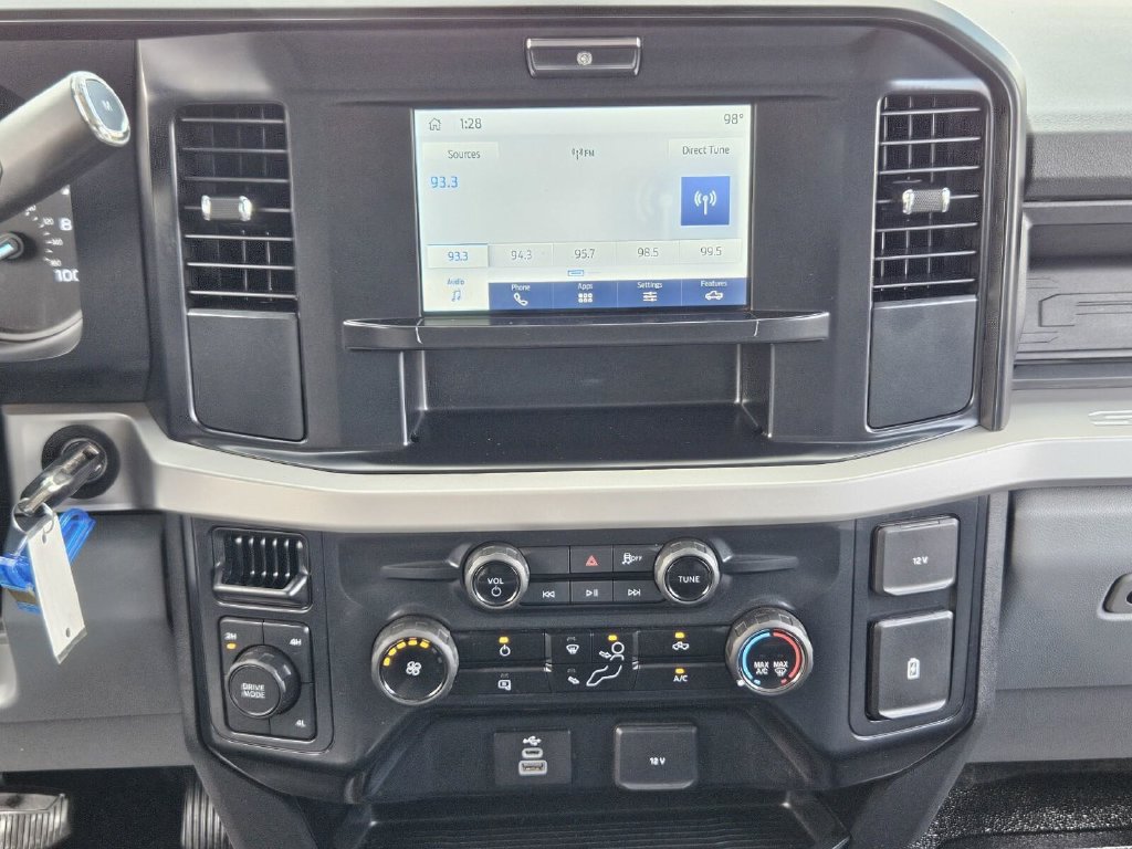Certified 2025 Ford F450 XL AWD/4WD image 23