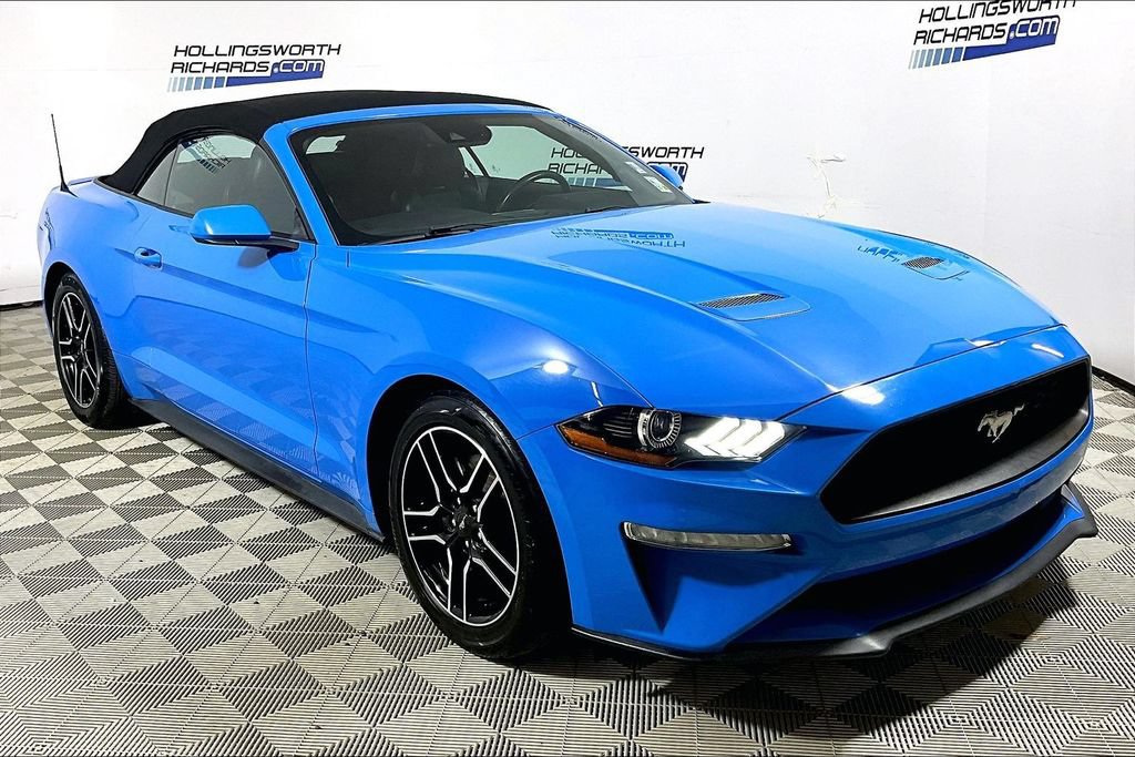 Certified 2022 Ford Mustang Premium RWD image 3