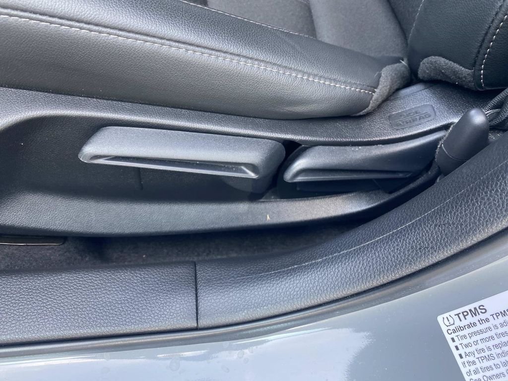 Used 2025 Honda Civic Sport image 19