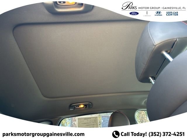 Used 2018 Hyundai Elantra GT Sport w/ Sport Tech Package 04 FWD image 16