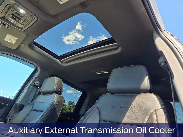 Used 2024 GMC Sierra 1500 Denali w/ Technology Package AWD/4WD image 30