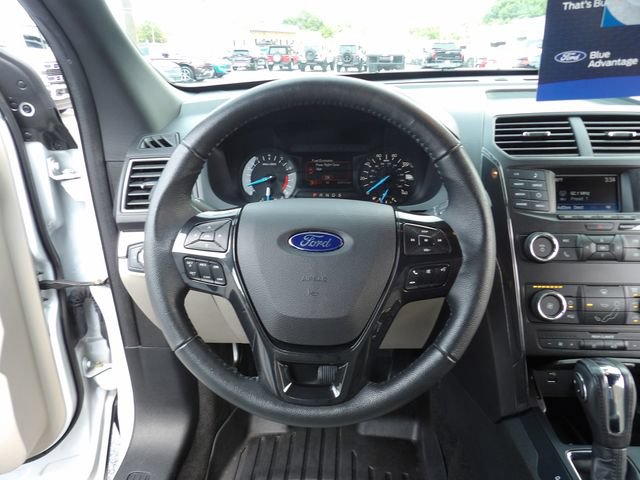 Certified 2018 Ford Explorer XLT AWD/4WD image 24