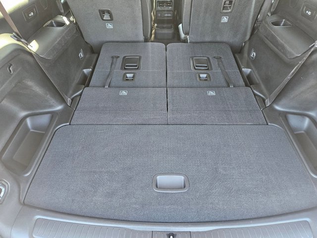 Used 2023 Jeep Grand Cherokee L Limited w/ Luxury Tech Group II image 9