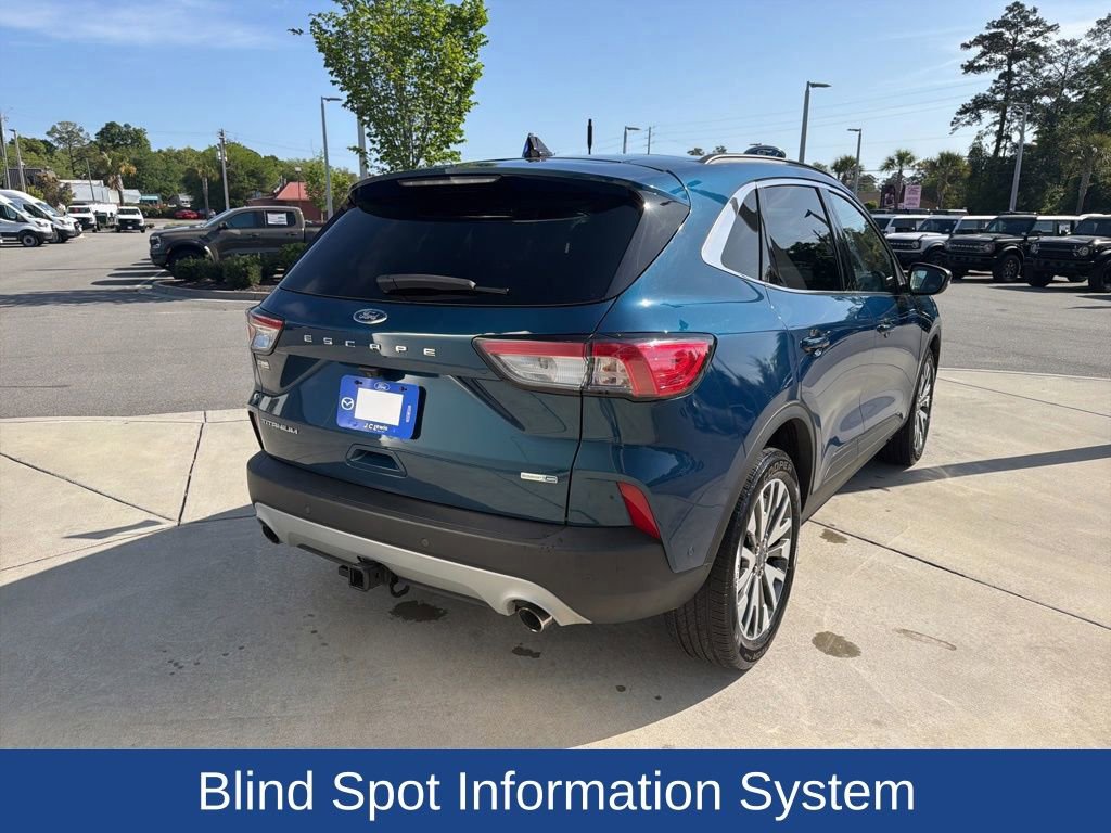 Certified 2020 Ford Escape Titanium AWD/4WD image 10